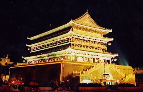 西安景点之鼓楼