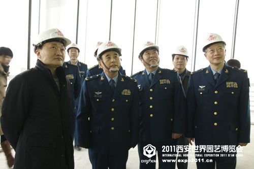 ▌空军工程大学校长张洪贺一行参观西安世园会